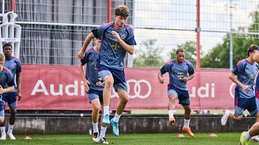 Roko Mijatovic springt im Training in die Höhe