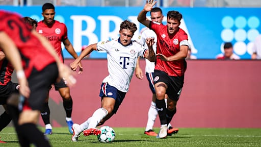 Spielbild aus dem Testspiel des FC Bayern in der Sommervorbereitung auf die Saison 2026/27 beim SV Wehen Wiesbaden