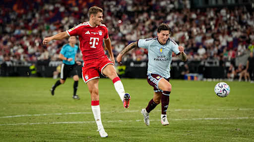Josip Stanišić während des Audi Football Summit zwischen dem FC Bayern und Aston Villa