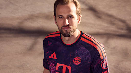 Harry Kane im neuen CL-Trikot des FC Bayern