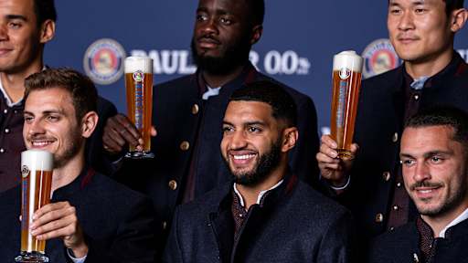 Ismael Saibari beim Paulaner Fotoshooting