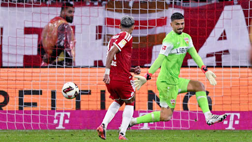 Luis Diaz trifft zum 5:1 im Bundesliga-Eröffnungsspiel FC Bayern gegen Stuttgart