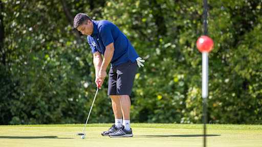 Giovane Elber beim Golfen