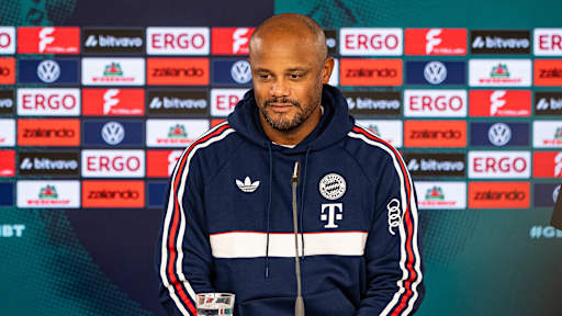 Vincent Kompany im Pressetalk vor dem DFB-Pokalspiel gegen den VfL Osnabrück.
