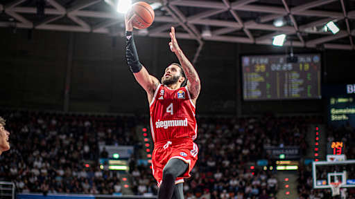 Washington JR. Layup