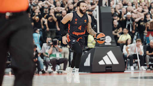 Duane Washington Dribbling