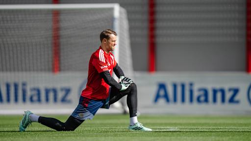 Manuel Neuer im Abschlusstraining vor Augsburg