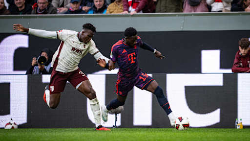 Alphonso Davies wirbelt auf der Außenbahn