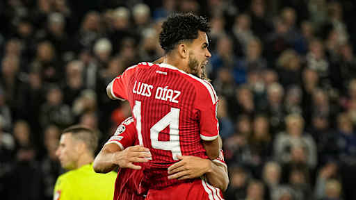 Luis Díaz schreit vor Freude über sein Tor während des Auswärtsspiels des FC Bayern in der Champions League bei Viking Stavanger