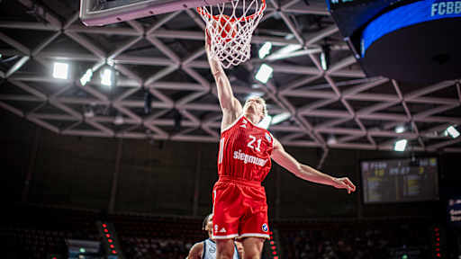 Justus Hollatz Dunk
