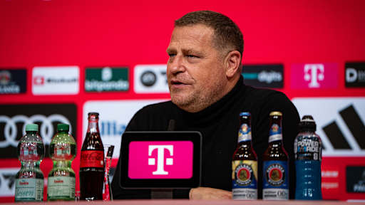 Max Eberl spricht auf der PK nach dem Spiel gegen Leipzig.