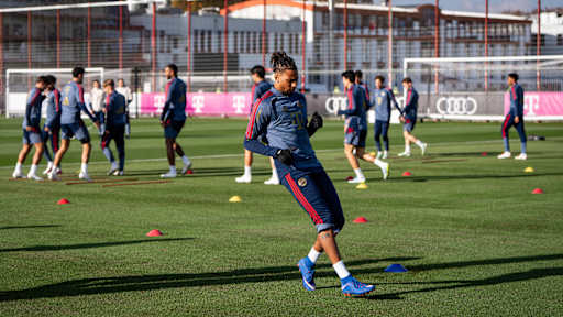 Michael Olise im Abschlusstraining vor Dortmund