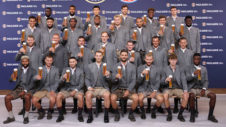 FC Bayern Paulaner photo shoot 2023