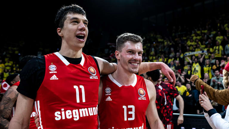 Lucic und Obst vom FC Bayern Basketball