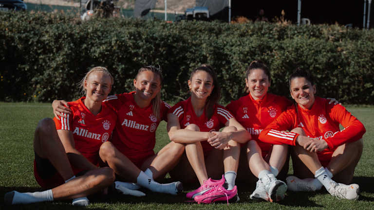 FC Bayern Frauen im Wintertrainingslager in Alicante.
