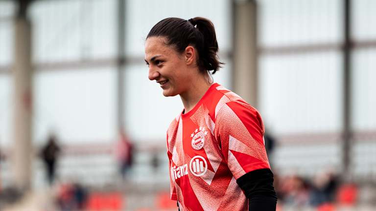 Mala Grohs während dem Spiel der FC Bayern Frauen gegen die SGS Essen