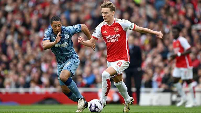 Spielszene FC Arsenal gegen Aston Villa
