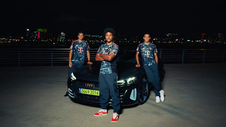 Serge Gnabry, Joao Palhinha and Jamal Musiala in the new FC Bayern away shirt