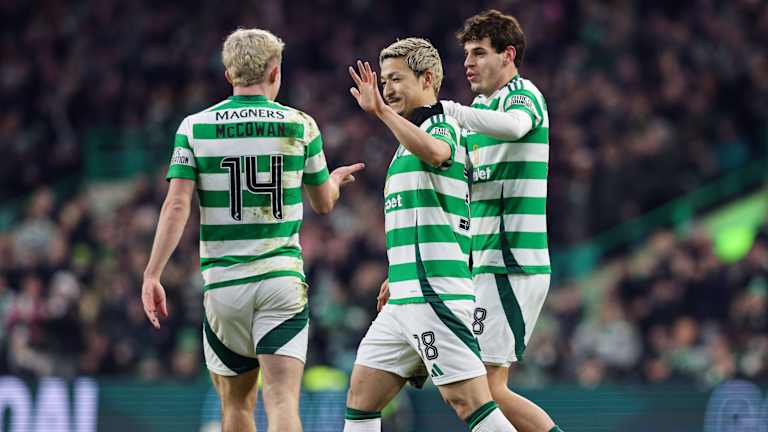 Daizen Maeda von Celtic Glasgow im Spiel gegen die Raith Rovers
