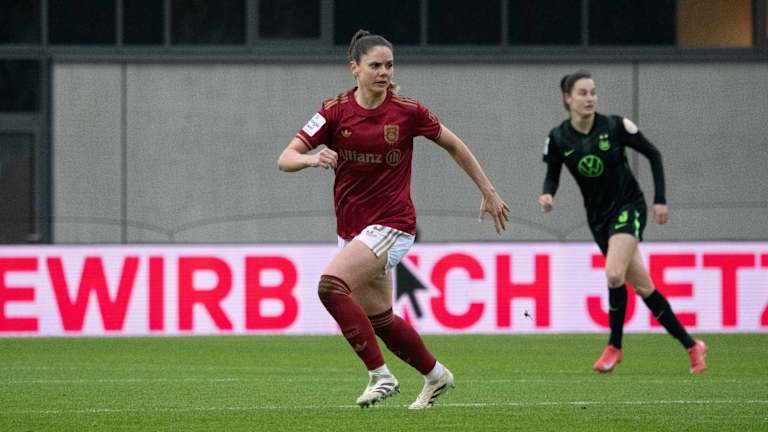 Sarah Zadrazil im Spiel gegen den VfL Wolfsburg.