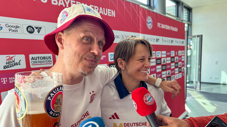 Alexander Straus und Bianca Rech beim Interview nach dem Spiel gegen den SC Freiburg