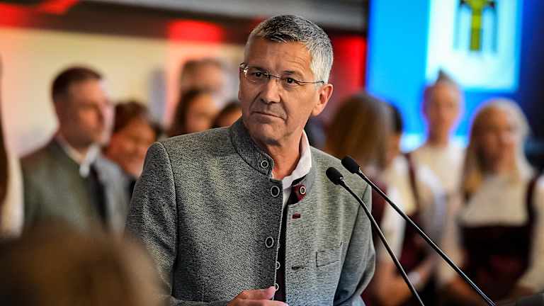 Herbert Hainer, Präsident des FC Bayern, bei seiner Rede im Münchner Rathaus
