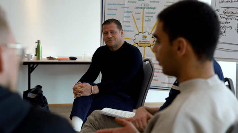 Sportvorstand Max Eberl beim GameChanger-Programm