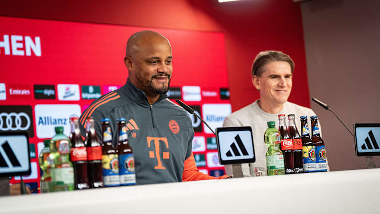Vincent Kompany im Pressetalk zum Gastspiel des FC Bayern bei RB Leipzig