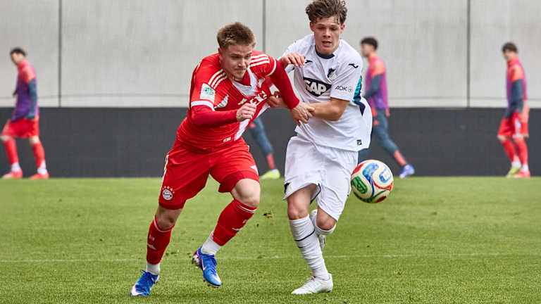 Luca Babl im Zweikampf.