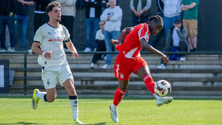 Richard Ajayi bei einem Schussversuch.