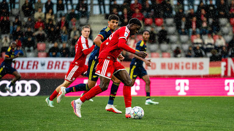 Spieler im Zweikampf