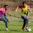 Roy Snip führt den Ball am Fuß.