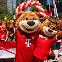 FC Bayern fans, Berni and Mia at CSD in Munich
