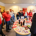 Teilnehmer eines Workshops für Demenzhelfer beim FC Bayern