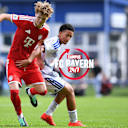 Philipp von Taube im Zweikampf um den Ball.