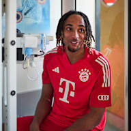 Sacha Boey FC Bayern