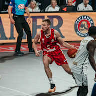 Deutsche Liga-Premiere: Niels Giffey spielte mit Bodycam