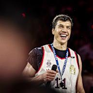 Vladimir Lucic verlängert seinen Vertrag beim FC Bayern Basketball bis 2027.