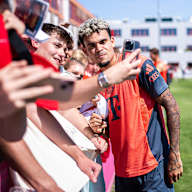 Die Spieler des FC Bayern beim öffentlichen Training am Samstag an der Säbener Straße.