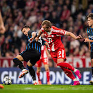Harry Kane im Zweikampf gegen Brügge