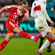 Harry Kane trifft zum 2:0 im Bundesliga-Spiel des FC Bayern beim VfB Stuttgart