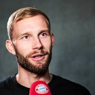 Konrad Laimer bei seiner Vertragsverlängerung im Interview