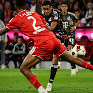 Jamal Musiala trifft zum 1:0 während des Bundesligaspiels zwischen dem FC Bayern und Union Berlin