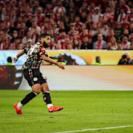 Ismael Saibari trifft während des Bundesligaspiels zwischen dem FC Bayern und Union Berlin