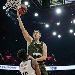 Der FC Bayern Basketball beim Heimspiel gegen Olimpia Mailand