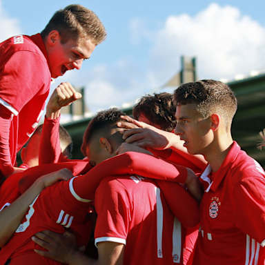 u17fcbs04_01_fcb_070617