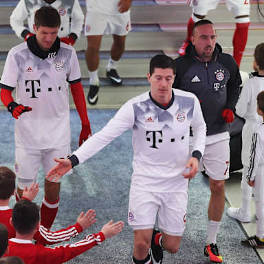 fcb_wob_01_get_101216