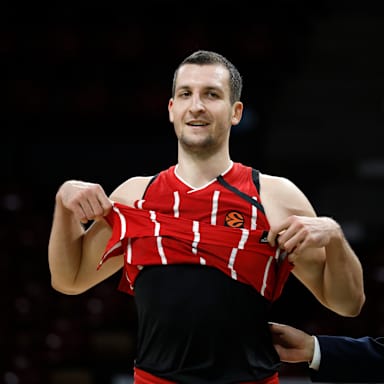 ZIPSER_JUB_A41220_RAU