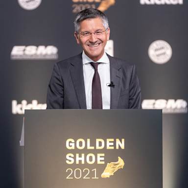 02_Lewandowski_GoldenerSchuh_210921_DON