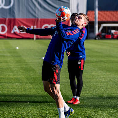 01_Abschlusstraining_vor_K%C3%B6ln-FCB_DON